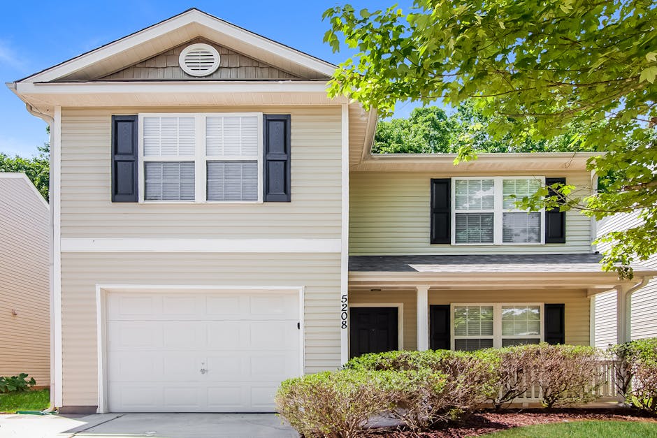 5208 GRAYS RIDGE DR, CHARLOTTE, NC 28269 Home for Rent 3 Beds, 2.5 Baths Main Street Renewal